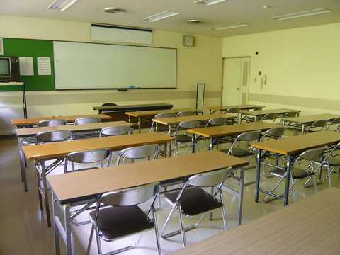 熱田生涯学習センター